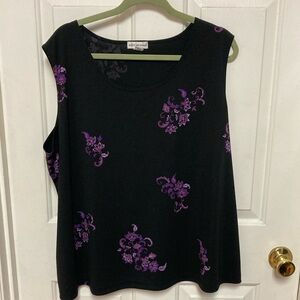 3 /$20… bundle and save 
Cute sleeveless 3x top